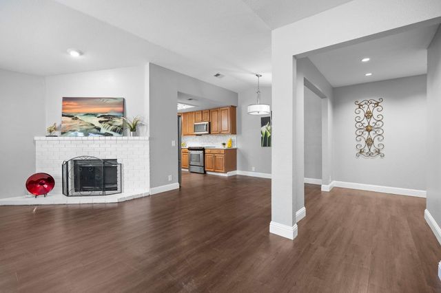 6054 Peoria Dr, Citrus Heights, CA 95621