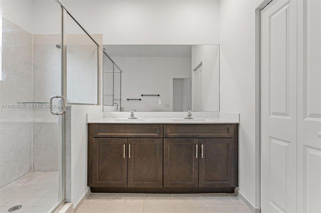 1100 SE 26th Ter, Homestead, FL 33035