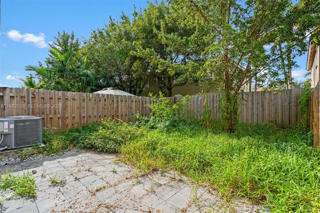 1100 SE 26th Ter, Homestead, FL 33035