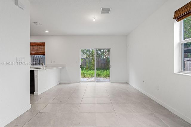 1100 SE 26th Ter, Homestead, FL 33035