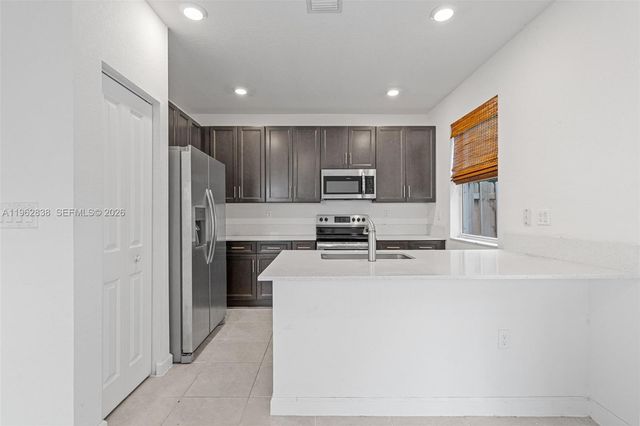 1100 SE 26th Ter, Homestead, FL 33035