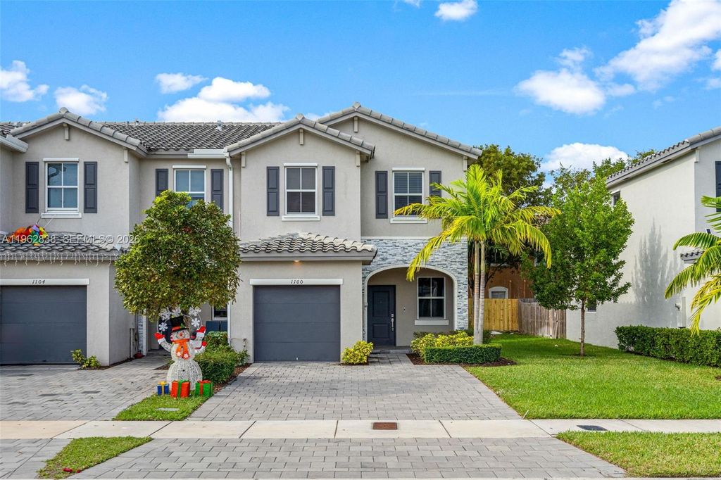 1100 SE 26th Ter, Homestead, FL 33035
