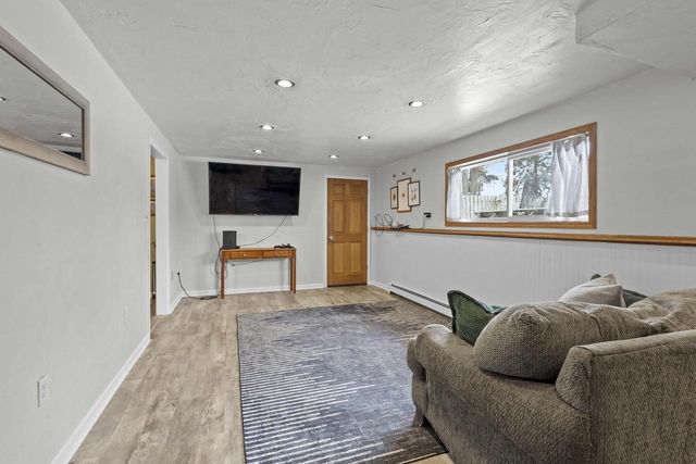 632 SUBURBAN DRIVE, De Pere, WI 54115