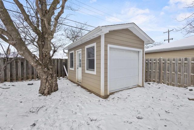 632 SUBURBAN DRIVE, De Pere, WI 54115