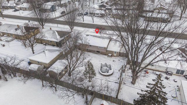 632 SUBURBAN DRIVE, De Pere, WI 54115