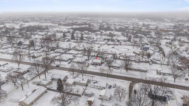 632 SUBURBAN DRIVE, De Pere, WI 54115