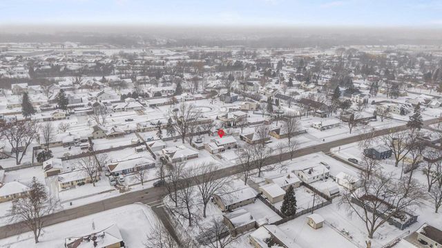 632 SUBURBAN DRIVE, De Pere, WI 54115