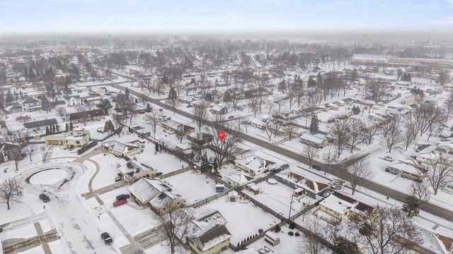 632 SUBURBAN DRIVE, De Pere, WI 54115