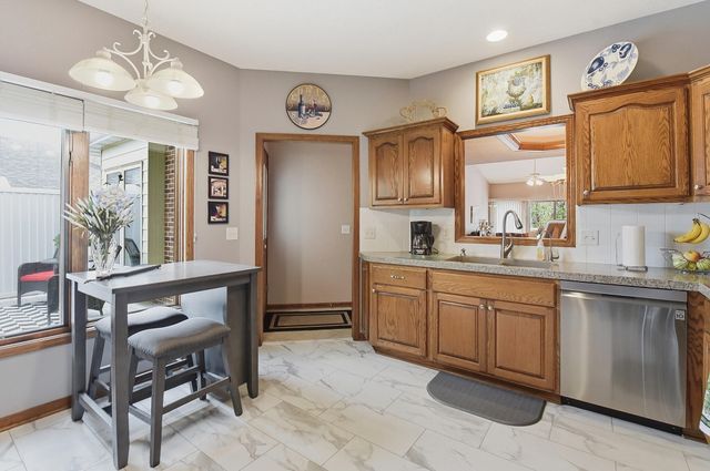112 MCKENZIE Circle, Council Bluffs, IA 51503