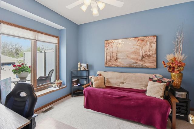 112 MCKENZIE Circle, Council Bluffs, IA 51503