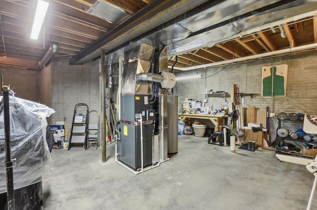 112 MCKENZIE Circle, Council Bluffs, IA 51503