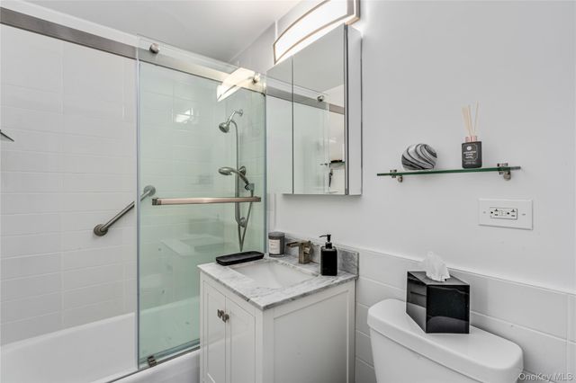 18-15 215th Street 14 B, Bayside, NY 11360