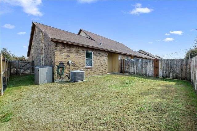 3200 Cullen Trail, College Station, TX 77845