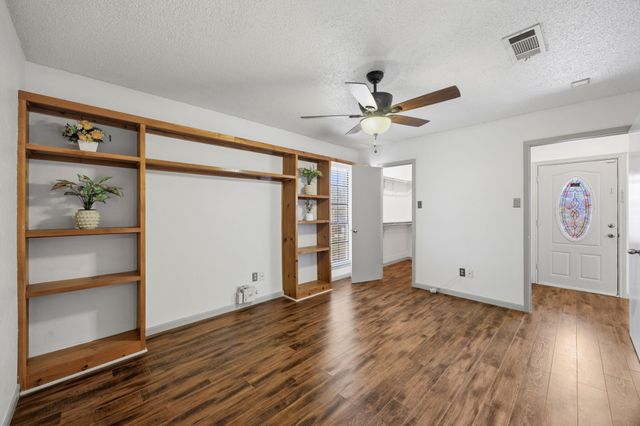 4241 Madera Road 4, Irving, TX 75038