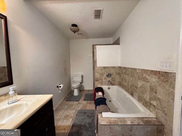 1176 Willie C Harris Drive, Cairo, GA 39828