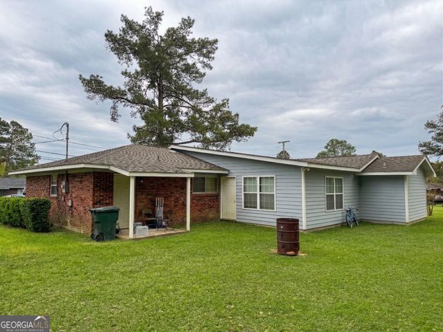 1176 Willie C Harris Drive, Cairo, GA 39828