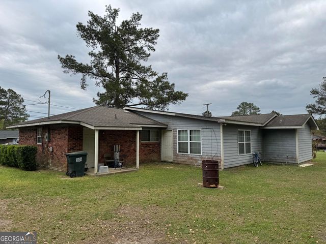 1176 Willie C Harris Drive, Cairo, GA 39828