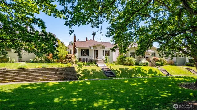 2752 Broadway Street, Bellingham, WA 98225