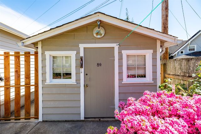 2752 Broadway Street, Bellingham, WA 98225