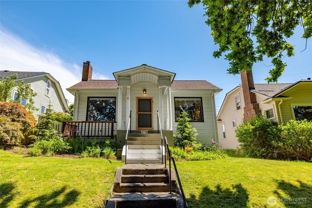 2752 Broadway Street, Bellingham, WA 98225