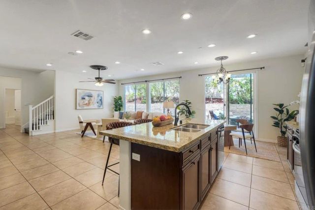 629 Amarra Lane, Vista, CA 92083