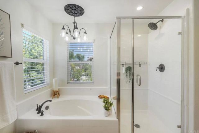 629 Amarra Lane, Vista, CA 92083