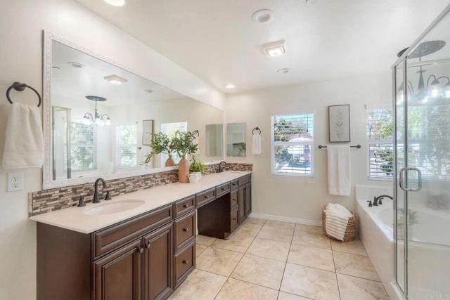 629 Amarra Lane, Vista, CA 92083