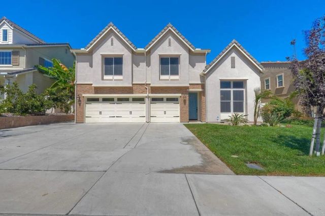 629 Amarra Lane, Vista, CA 92083