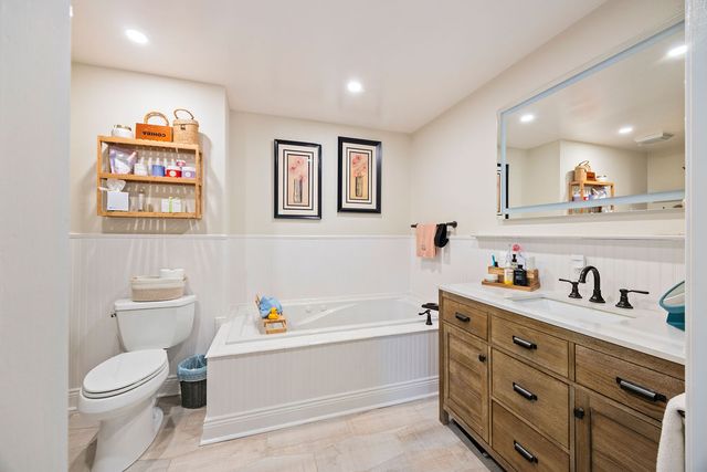 19045 Pinecrest Lane, Rogers, AR 72756