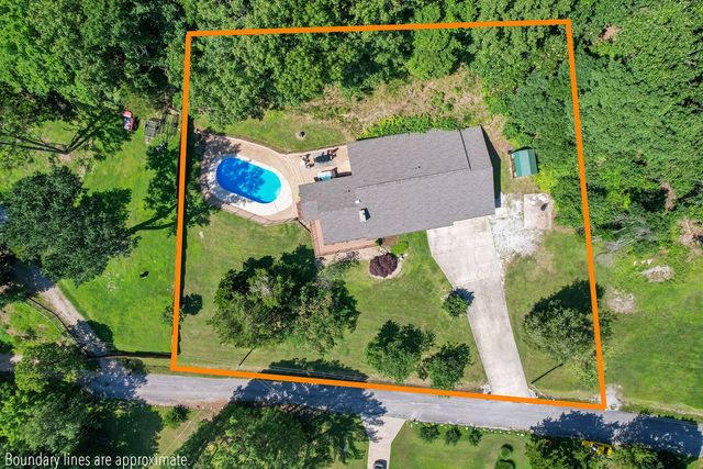 19045 Pinecrest Lane, Rogers, AR 72756