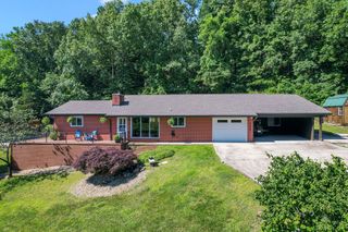 19045 Pinecrest Lane, Rogers, AR 72756