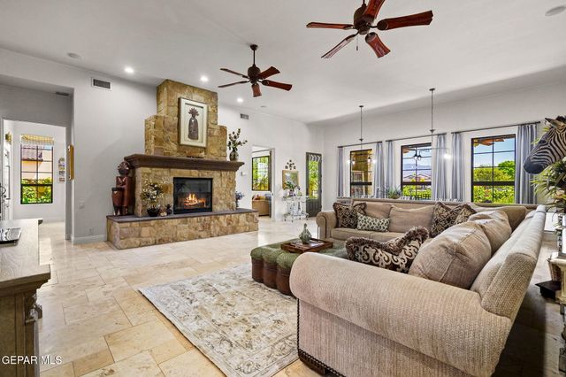 5520 RIVER RUN Street, El Paso, TX 79932