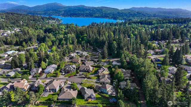 1460 Sunnybrook Lane, Bellingham, WA 98226