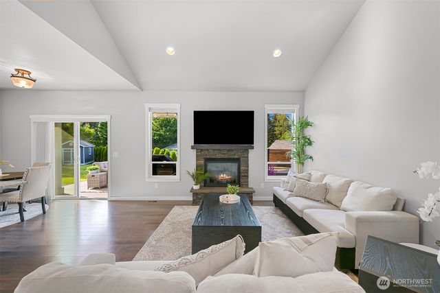 1460 Sunnybrook Lane, Bellingham, WA 98226