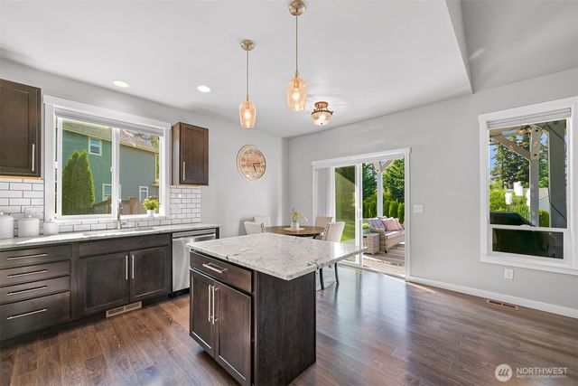 1460 Sunnybrook Lane, Bellingham, WA 98226