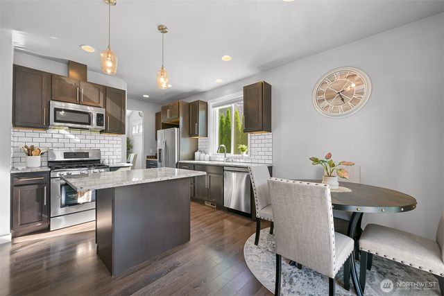 1460 Sunnybrook Lane, Bellingham, WA 98226