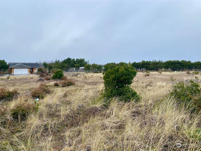 802 347th Place, Ocean Park, WA 98640