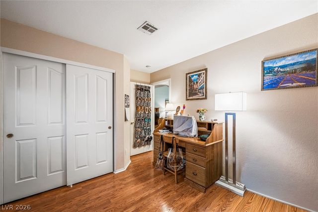 7829 Desert Candle Way, Las Vegas, NV 89128