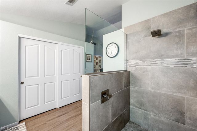 7829 Desert Candle Way, Las Vegas, NV 89128