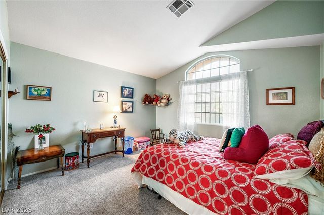 7829 Desert Candle Way, Las Vegas, NV 89128
