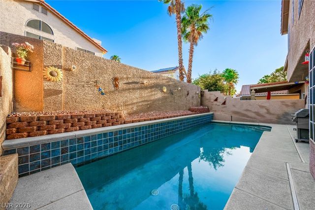 7829 Desert Candle Way, Las Vegas, NV 89128