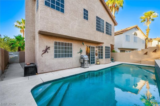 7829 Desert Candle Way, Las Vegas, NV 89128