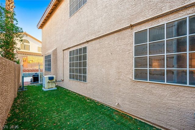 7829 Desert Candle Way, Las Vegas, NV 89128