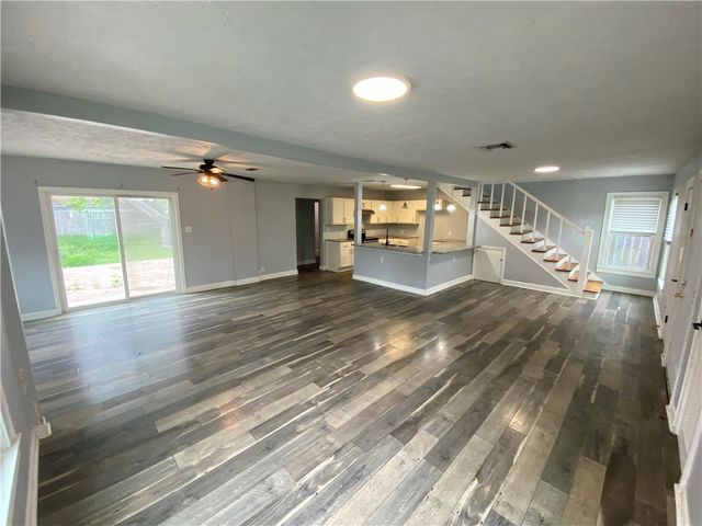 2825 Austin St, Corpus Christi, TX 78404