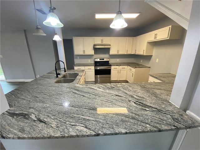 2825 Austin St, Corpus Christi, TX 78404