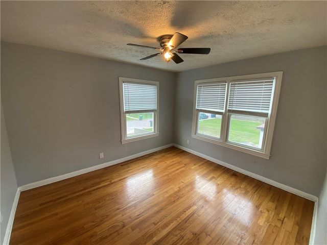 2825 Austin St, Corpus Christi, TX 78404
