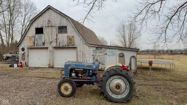 10565 E Southport Road, Indianapolis, IN 46259