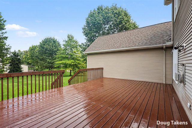 381 White Stag Court, Grandville, MI 49418