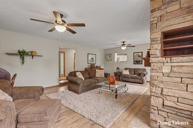 381 White Stag Court, Grandville, MI 49418