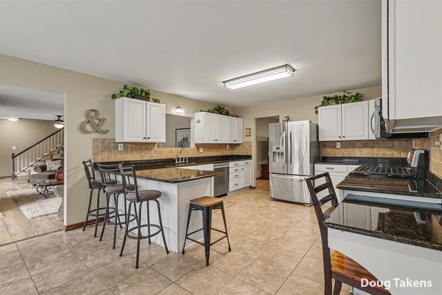 381 White Stag Court, Grandville, MI 49418
